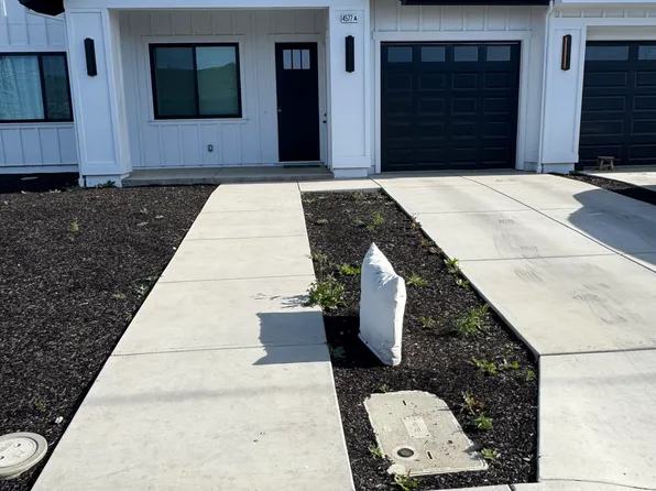 4577 Lambert Dr #A, Santa Rosa, CA 95403