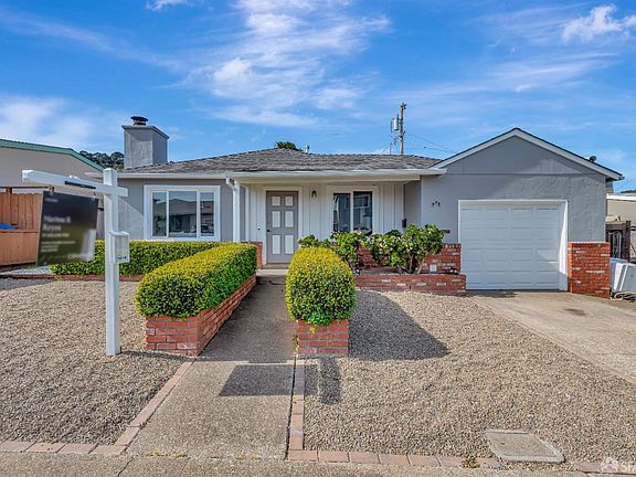 3rd image of 226 Wicklow Dr