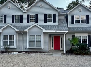 208 Sawyer Ln, Apalachicola, FL 32320