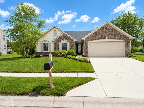 1354 Turfway Dr, Avon, IN 46123