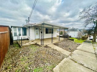 52 Easy St, Uniontown, PA 15401