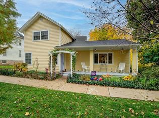 100 S Division St, Stoughton, WI 53589