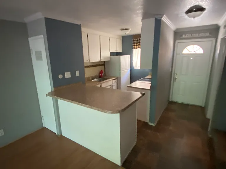 2237 Hillsborough Ct #3 — Photo 5