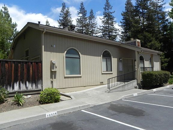 4th image of 16928 Sorrel Way