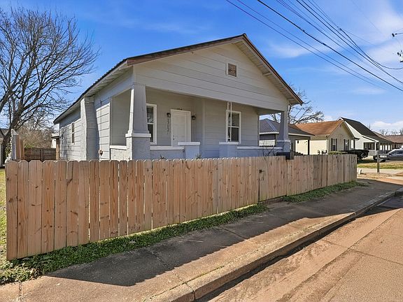 2nd image of 1712 Carson Ave