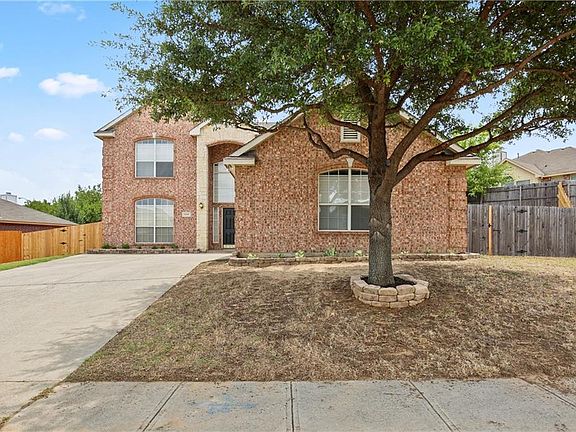 2nd image of 4708 Hearthstone Ln