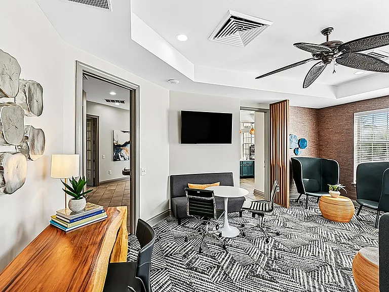Interior - Clubhouse_004