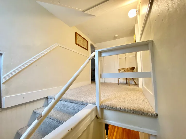 327 Spring St #2R — Photo 3
