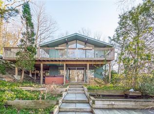 1 Spice Bush Ln, Tuxedo Park, NY 10987