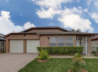 13211 Sharpbill Dr, Houston, TX 77083