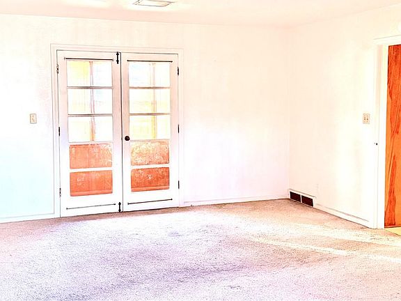 5th image of 6636 Agnes Ave