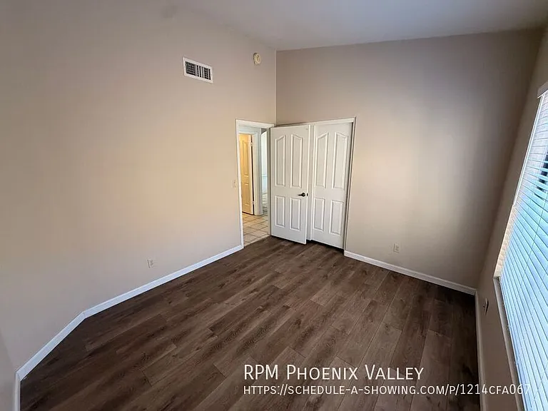 330 N Cottonwood Dr — Photo 11