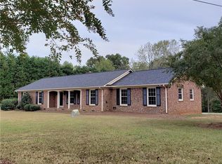 6860 Holts Store Rd, Burlington, NC 27215