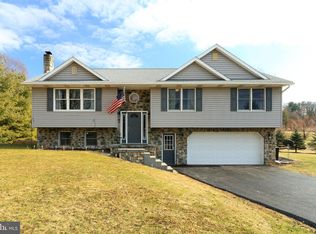 444 Lutz Ln, Port Matilda, PA 16870