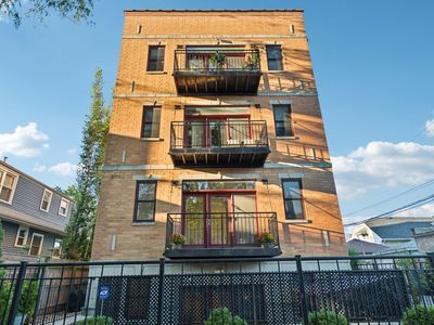3714 W Giddings St APT 1S, Chicago, IL, 60625