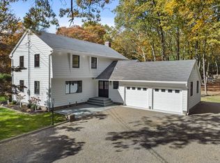 4 Trails End Road, Weston, CT 06883