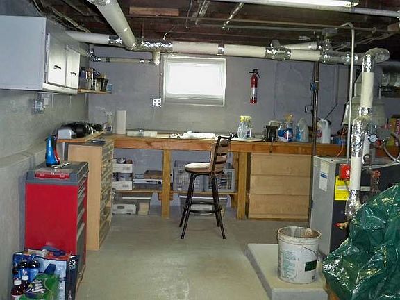 4th image of 9615 160th Ave
