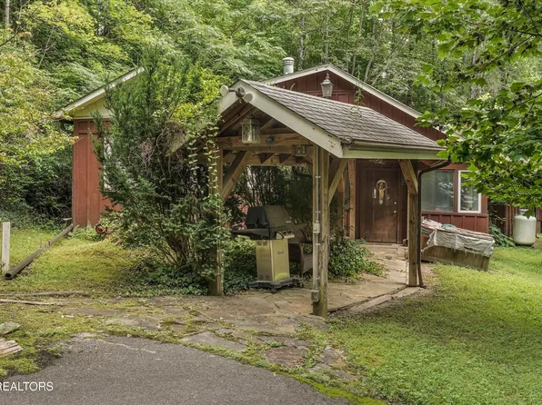 840 E Highland Dr, Gatlinburg, TN 37738