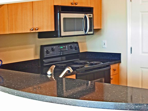 4th image of 322 E Central Blvd Unit 1006