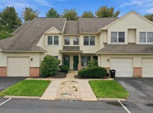 112 Lindfield Cir, Macungie, PA 18062