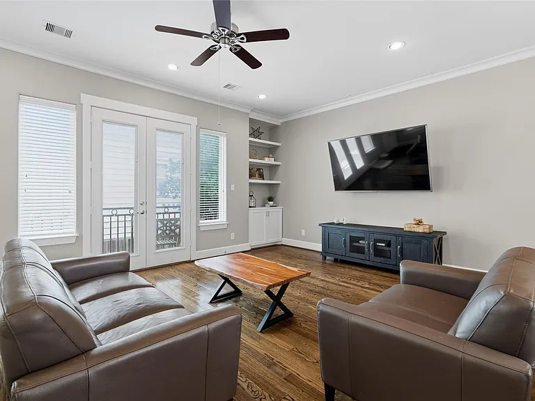 2604 Bevis St #D — Photo 16