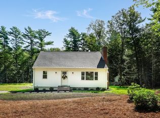 8 Tabor Ln, Rochester, MA 02770