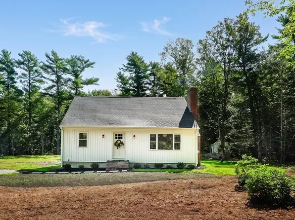 8 Tabor Ln, Rochester, MA 02770