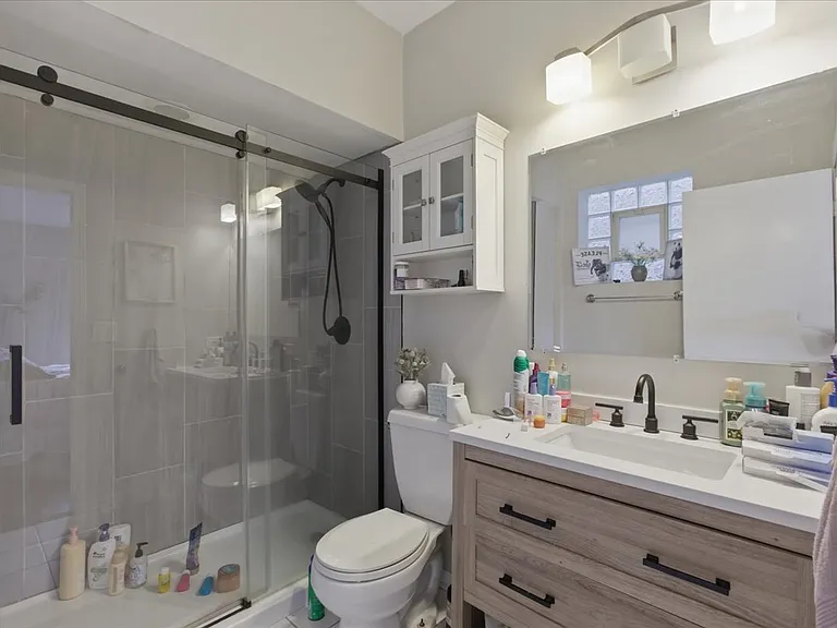 1038 N Marshfield Ave #3 — Photo 8
