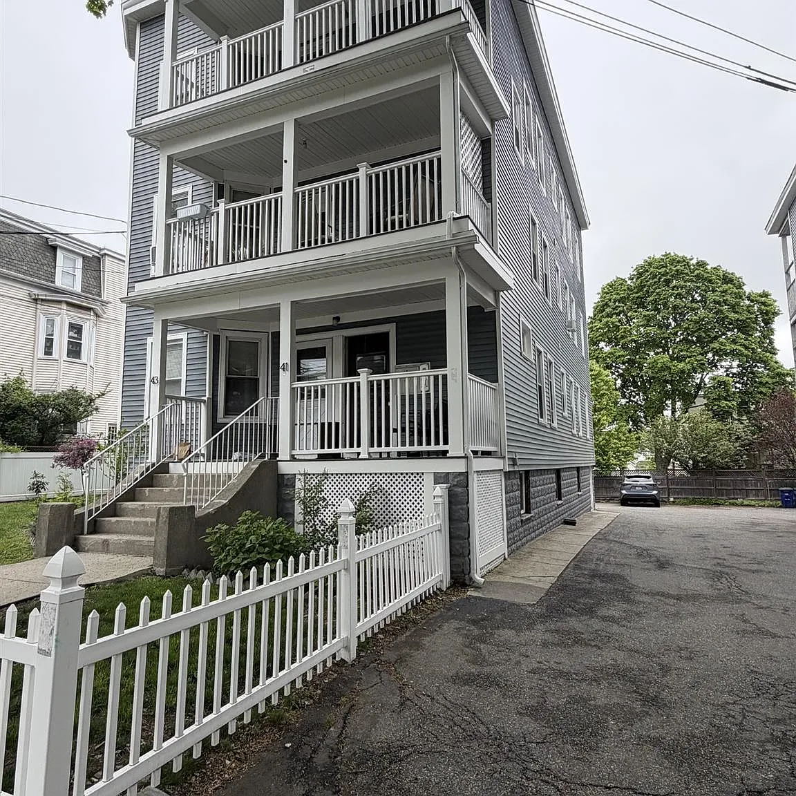3 bed, 1400 sqft, $3,800 — Photo 1