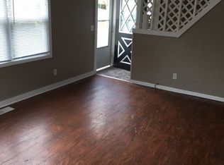 5832 Hughes Rd, Lansing, MI 48911