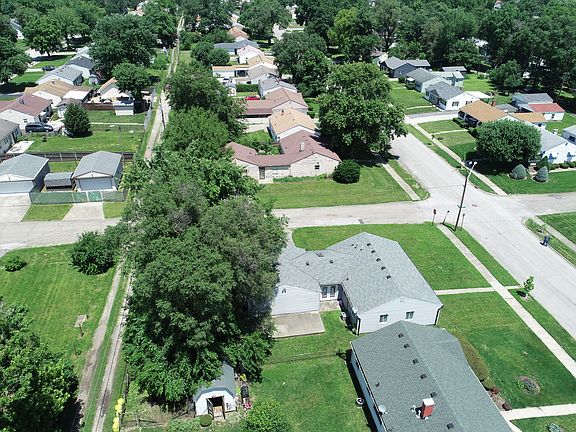 5th image of 2764 Sangster Ave