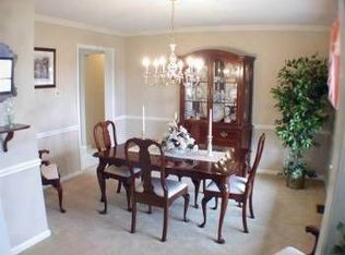 200 Mill Pond Dr, Exton, PA 19341