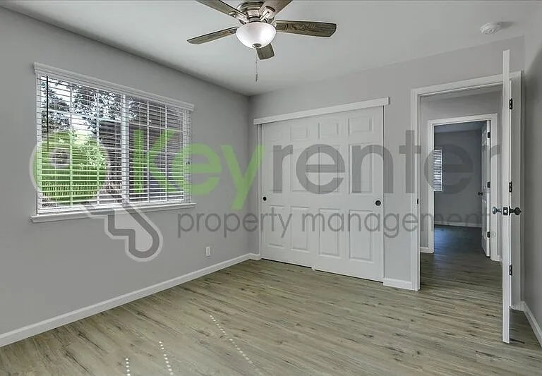 8256 Manhart Way — Photo 22