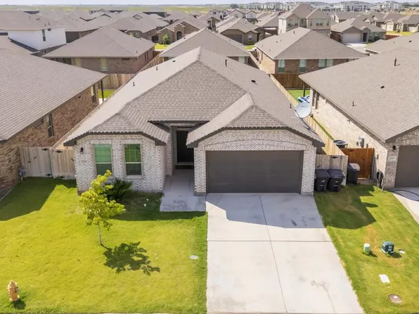 2305 Raleigh Point Dr, Midland, TX 79707