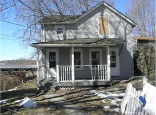 4 Carter Ave, Norwich, CT 06360