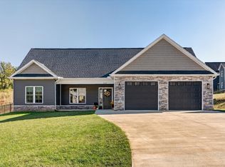 1608 Willow Oak Dr, Forest, VA 24551