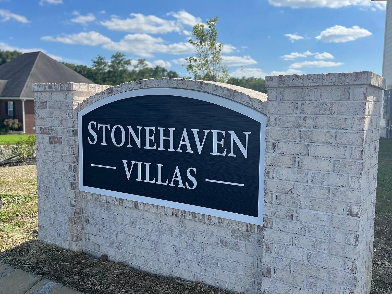 3 bed, 2.5 bath, 1518 sqft, $1,995 — Photo 3