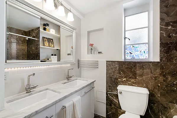 Sold by Compass | media 9
