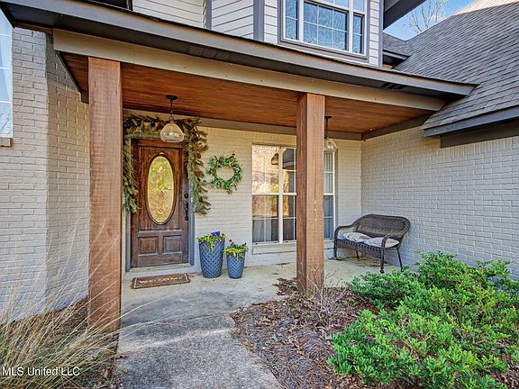 4th image of 521 Pawnee Way