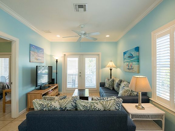 4th image of 15 Coral Way #108