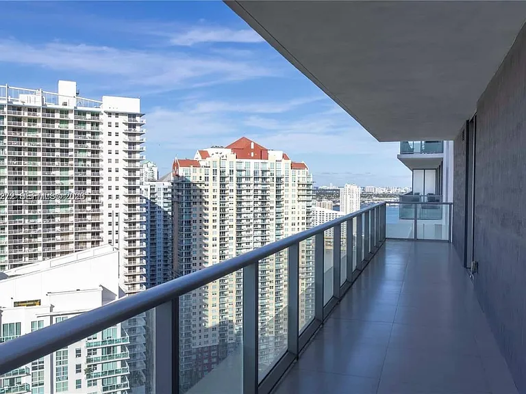 1300 Brickell Bay Dr #3400 — Photo 27