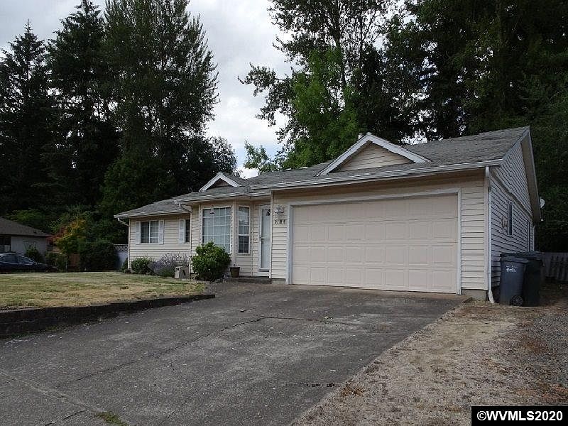 2nd image of 3125 Felina Ave NE