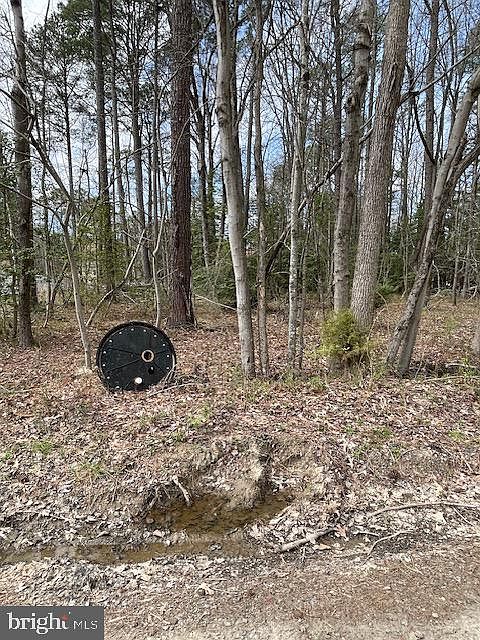 1st image of 28 Shorewood Dr