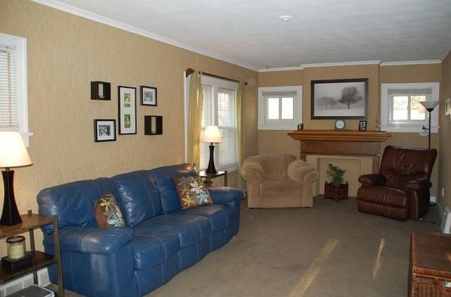 2nd image of 4354 Burnham Ave