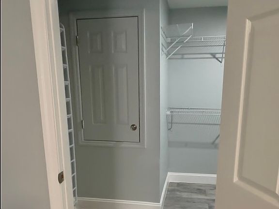 3rd image of 90 Vine St