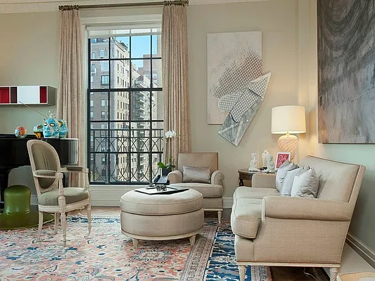 Sold by Sotheby's International Realty | media 3