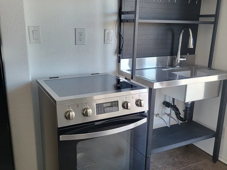 358 E Heil Ave — Photo 6
