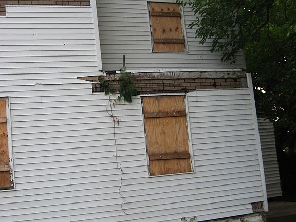 side of the house 