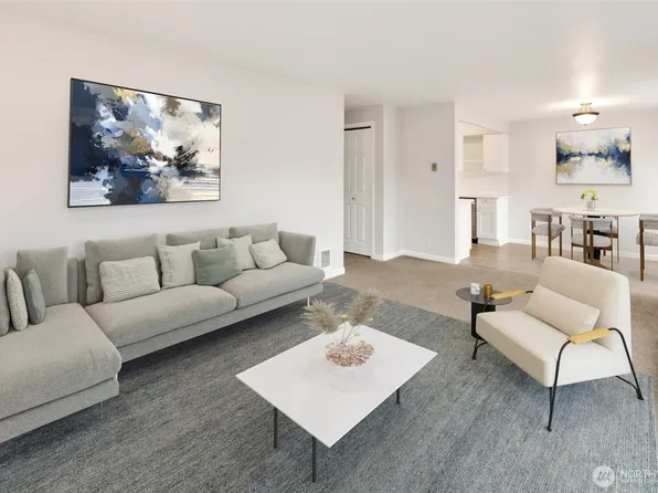 12300 33rd Avenue NE #202, Seattle, WA 98125