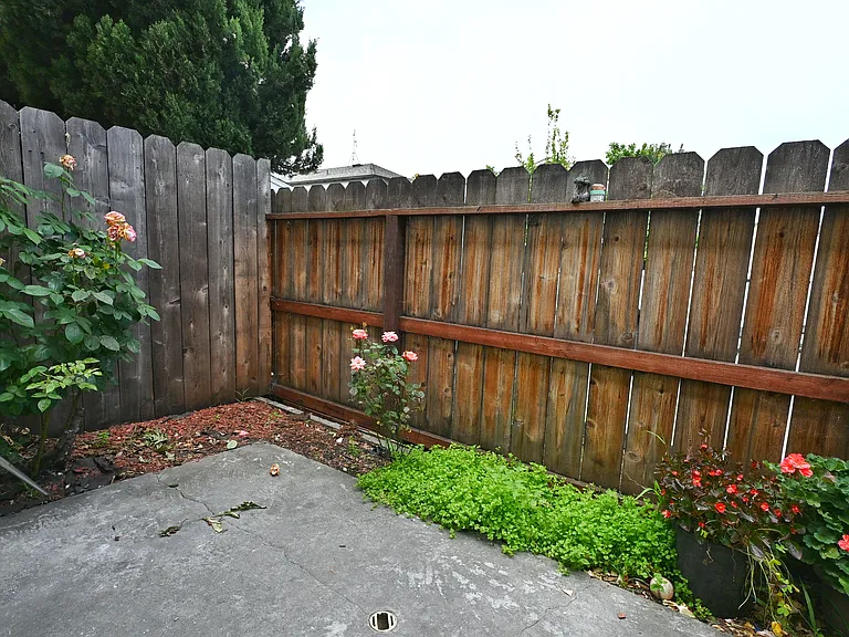 463 W Estudillo Ave — Photo 13
